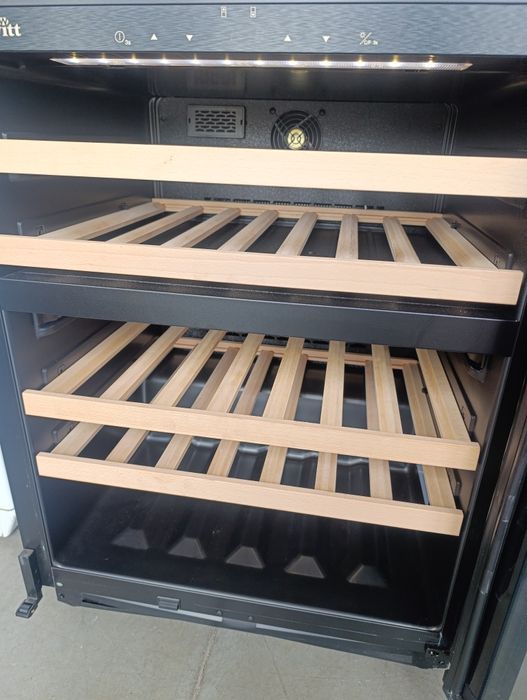 Витрина за вино  WINE COOLER