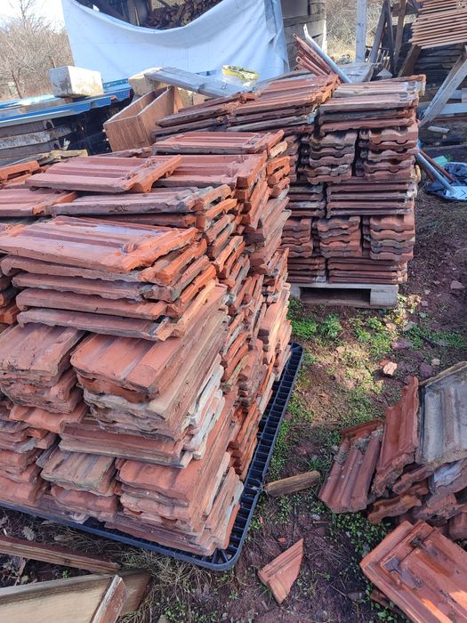 Стари керемиди запазени