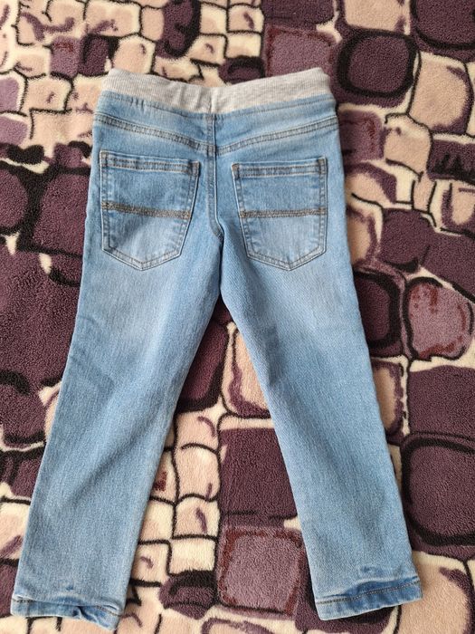 Детски дънки 2бр. размер 104