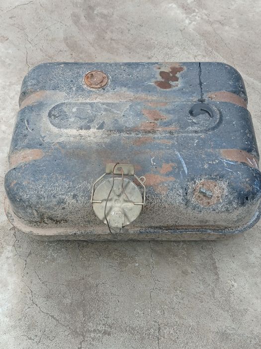 Бак от зила 130.