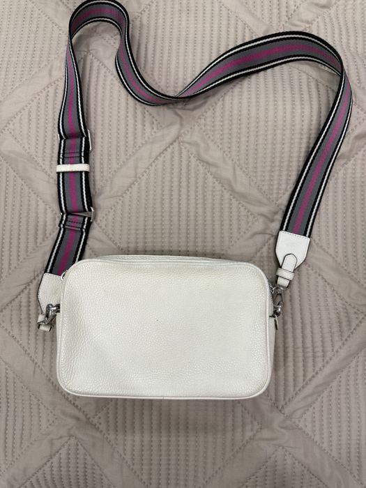 Продам сумочку DKNY (кожа, оригинал)