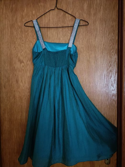 Rochie elegantă verde smarald