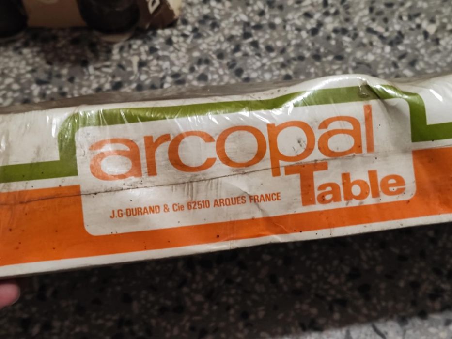 Нов комплект чаши за кафе france arcopal