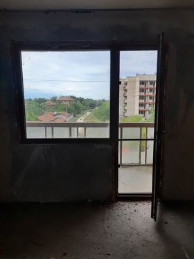 Продава се Двустаен апартамент в Белене - 72 кв.м за 425 €/кв.м - Снимка #2