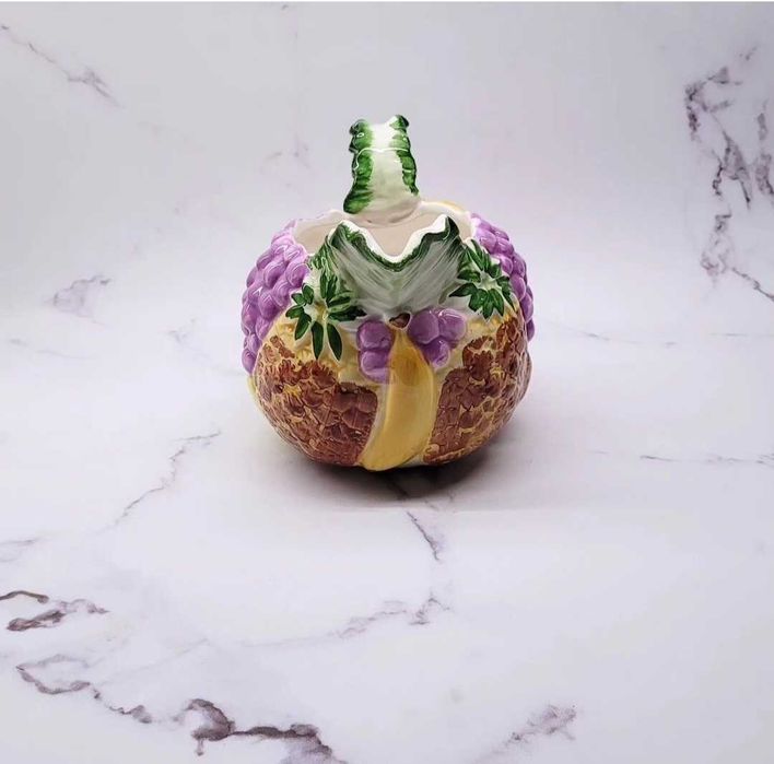 Намалена! Ръчно рисувана италианска  керамична кана