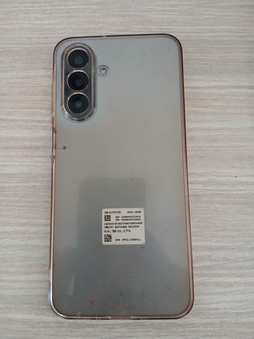 Samsung a 17 xolati zoʻr