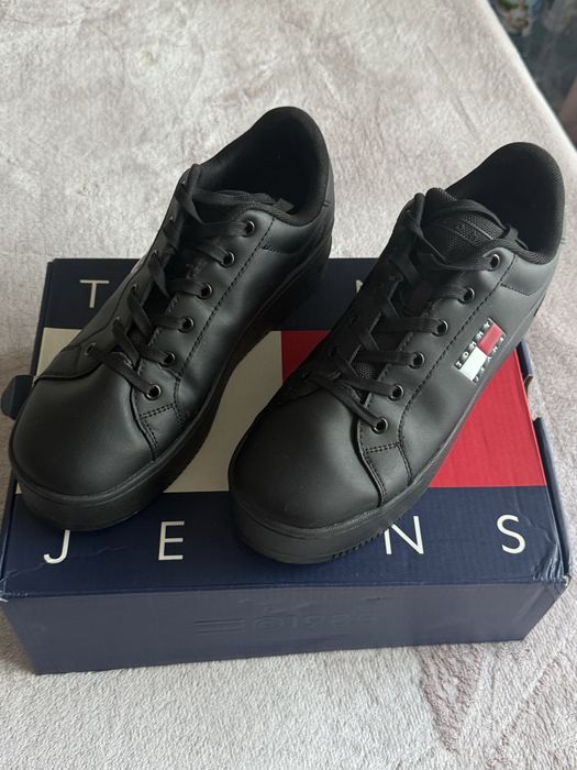 Tommy Jeans черни маратонки – като нови