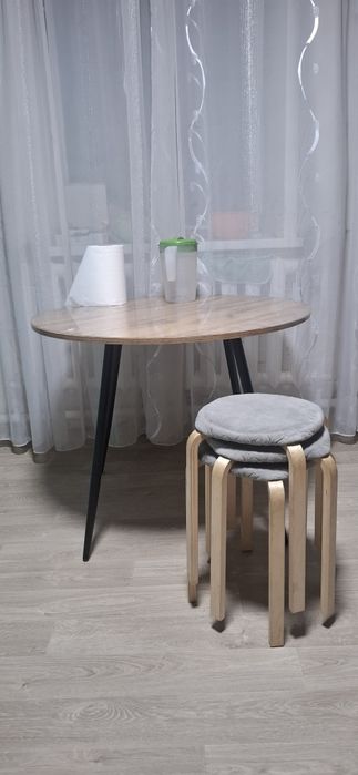 Продам стол со стульями