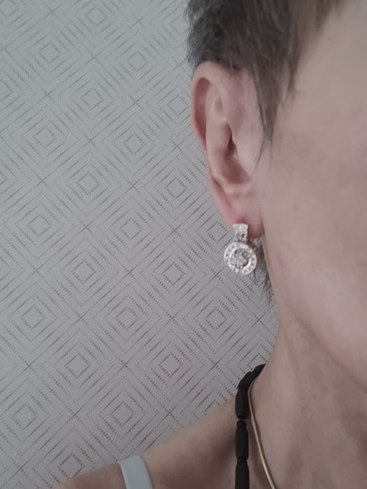 Серьги новые  6.35 гр бриллиант 0.6 карат