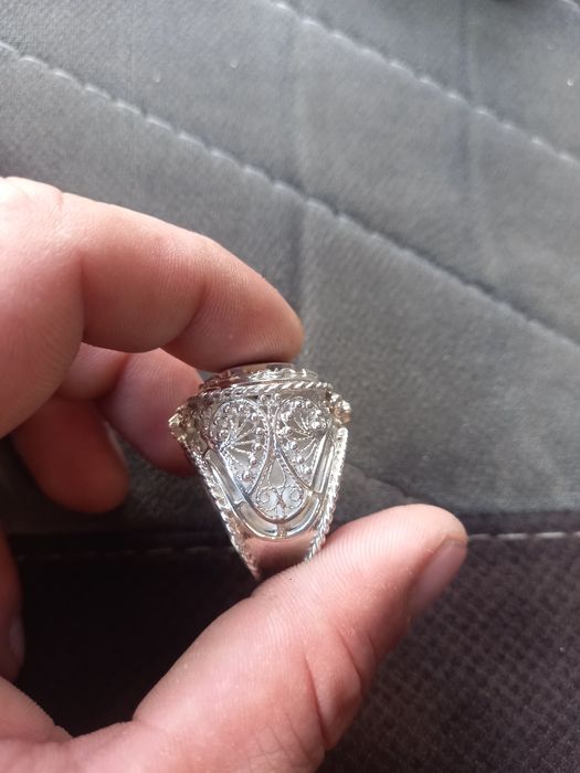 Продам серебряный перстень!