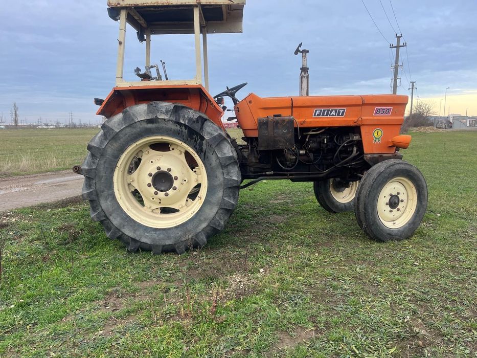 Tractor   85 cp cutie viteze cu 2 manete