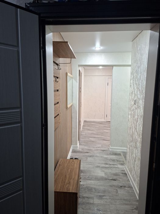 Сдаётся трехкомнатная квартира