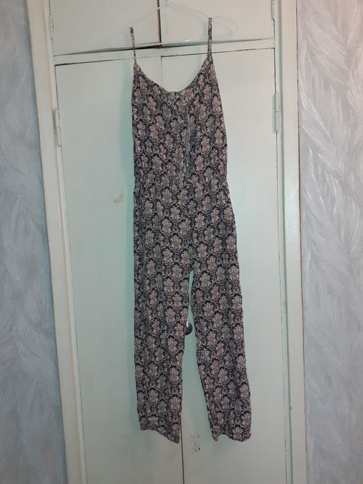 Продам одежду б/у,недорого женская..