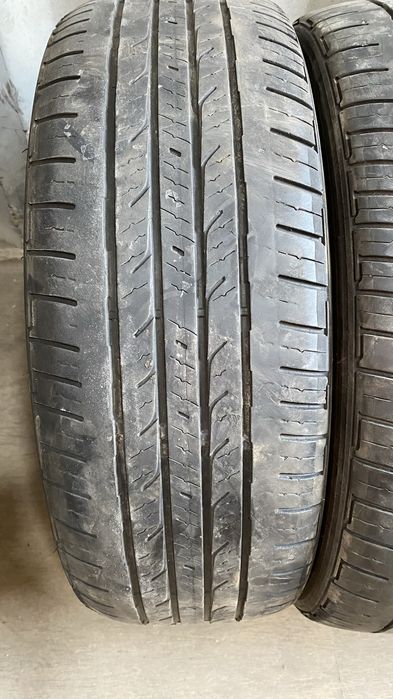 Комплект шин Bridgestone 215/60/17