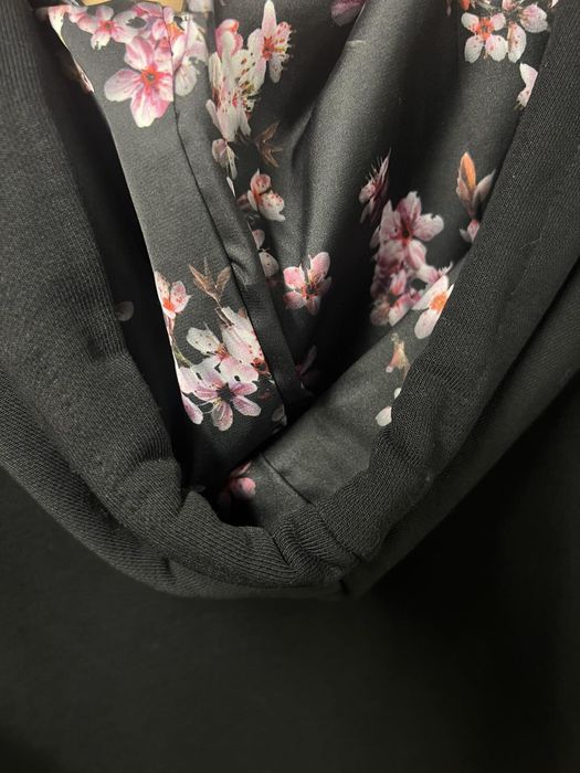 Дамски суичър нов