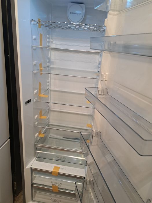 Vând frigider gri gorenie  mare