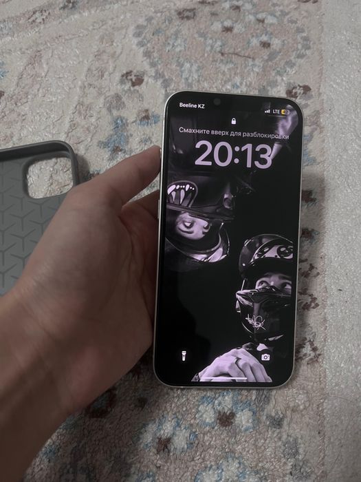 Продам Айфон 14