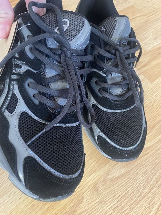Asycs nyc gel black
