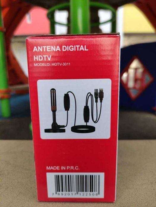 Цифрова Вътрешна Антена с вграден усилвател и магнитна основа