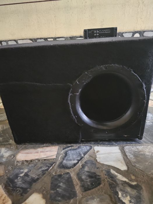 Услитил калонка Hertz