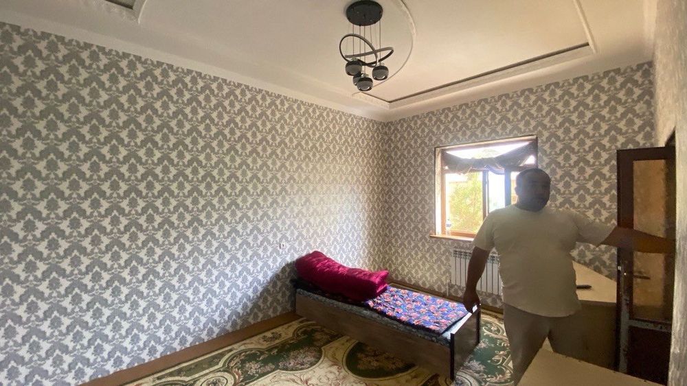 Ховлу участка сотилади