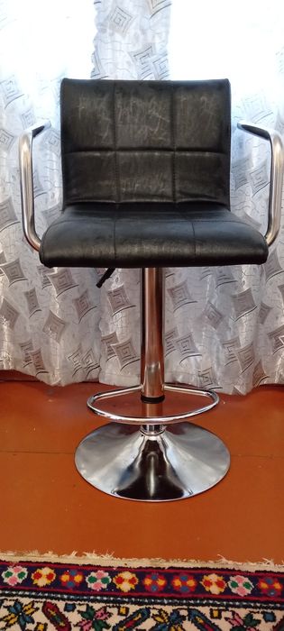 Продаётся стул для салона.