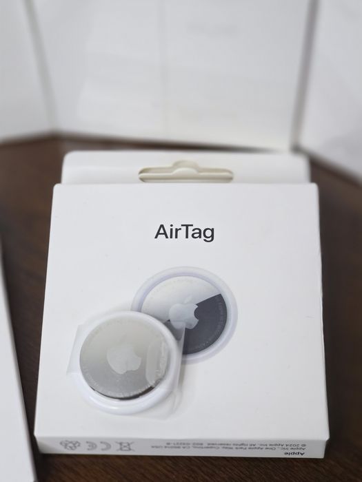 AirTag компактная метка- трекер