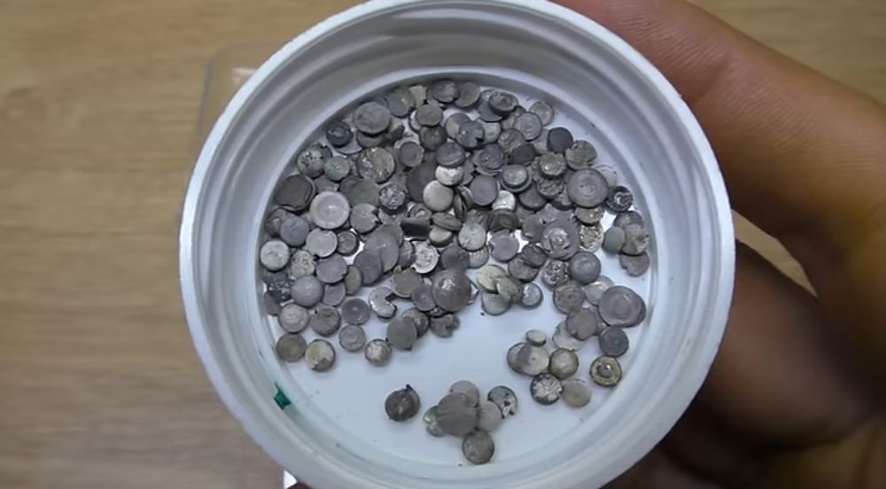 Микросхемы , платы , радеодитали.