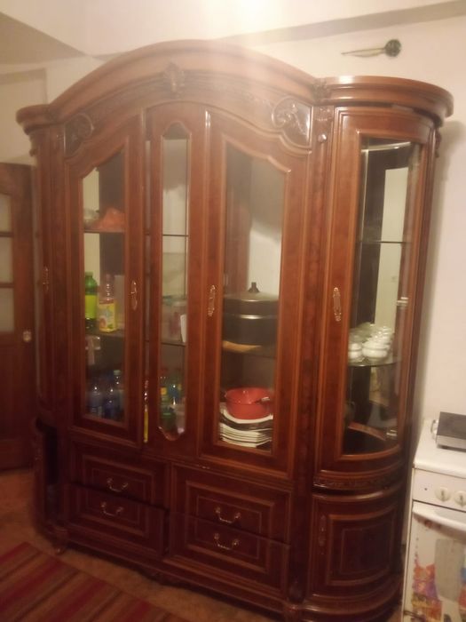 Сервант  для посуды