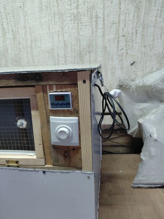 Брудер сатылады.