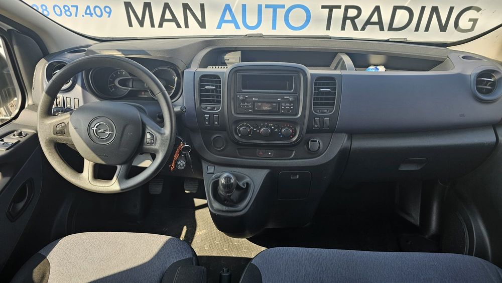 Opel Vivaro 1.6 D 140 cp 9 locuri model lung