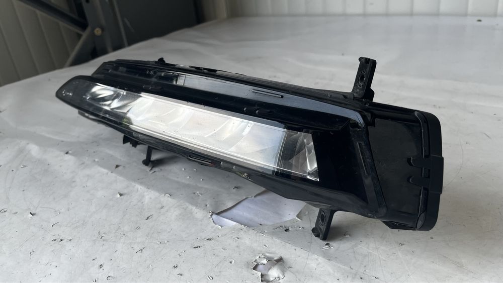 Ляв халоген Skoda Superb 3