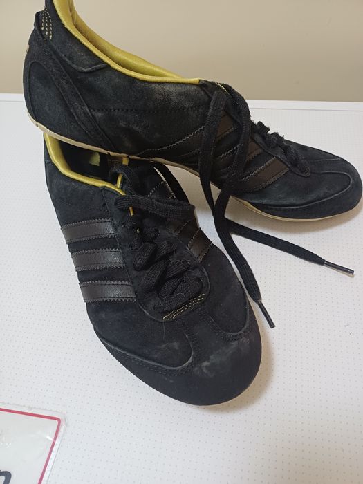 Много запазени маратонки