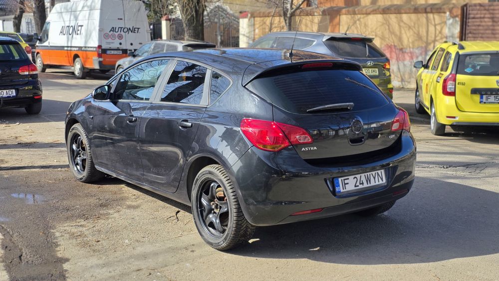 OPEL Astra 2012 — imagine 3
