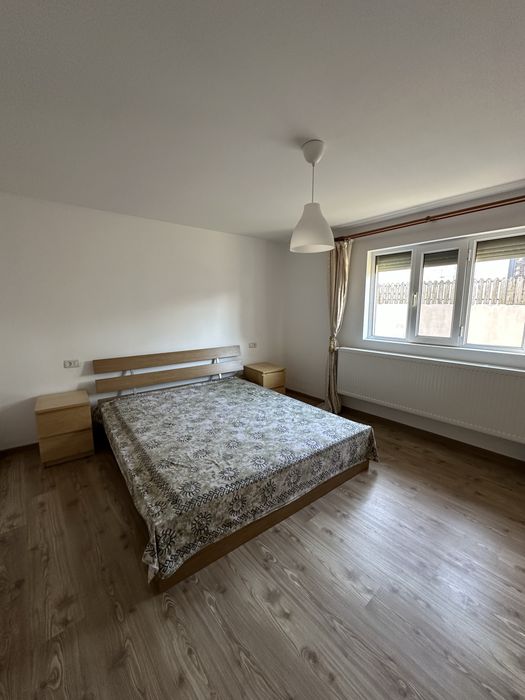 Inchiriez casa apartament cu 3 camere, garaj si curte Cernavoda