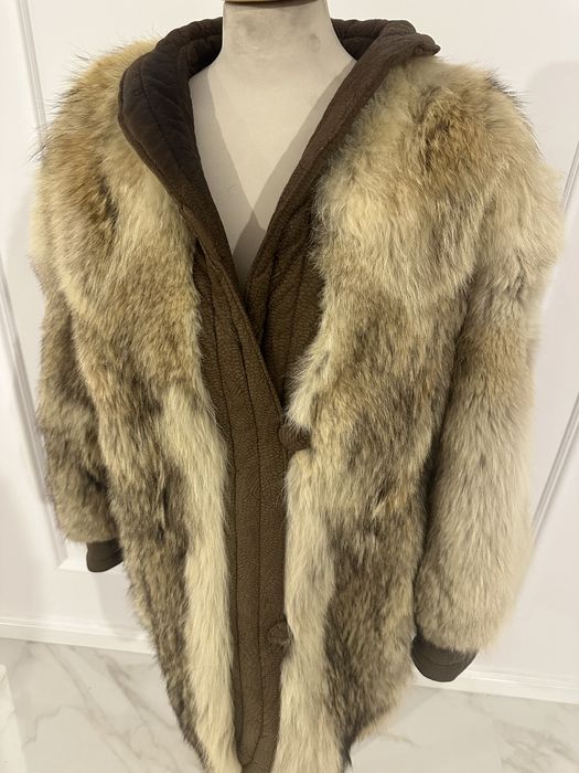 Haina din blana naturala de vulpe
