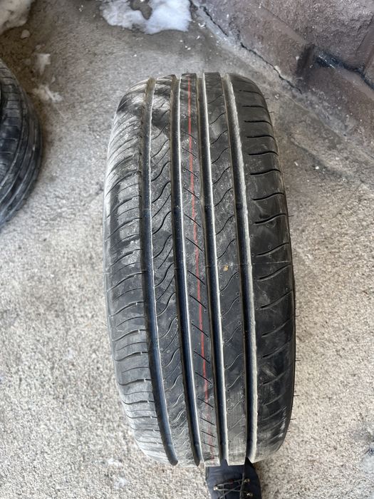 Шины 205/65R15 новыйе
