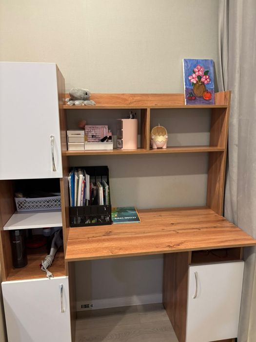 Продам стол письменный