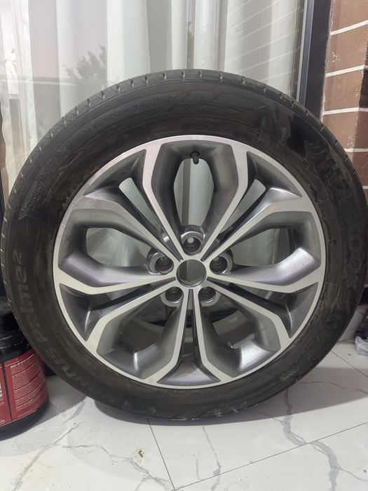 Hyundai Santafe  диска балон 235/55R19 101 H