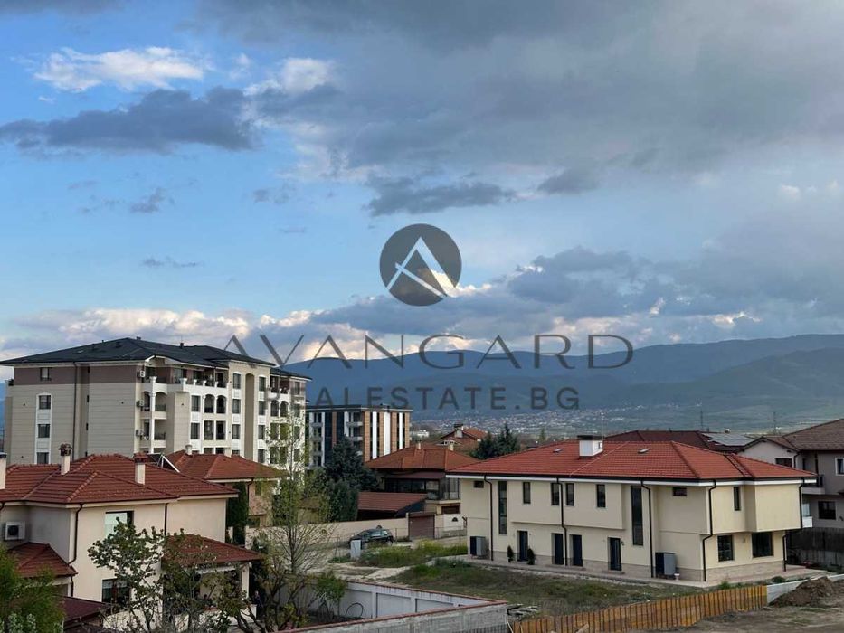 Продава се Двустаен апартамент в Пловдив, Остромила - 81 кв.м за 1028 €/кв.м - Снимка #12