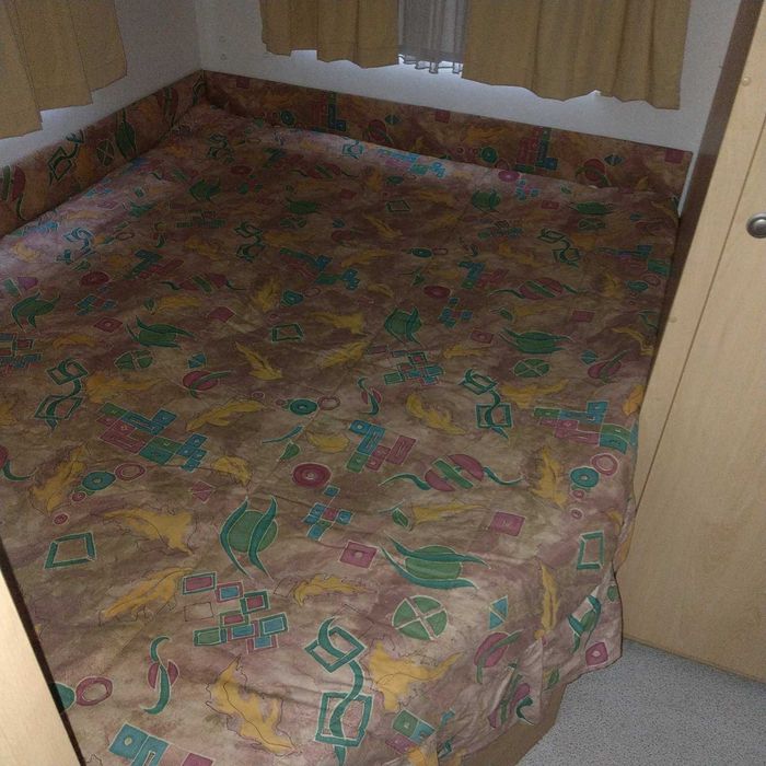 Продавам каравана