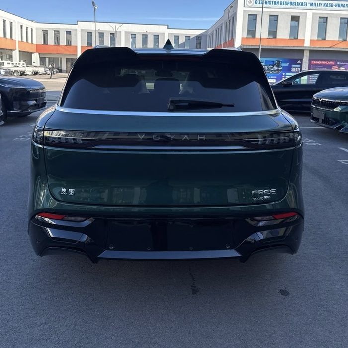 Voyah free Apollo tech 210км 2023 йил