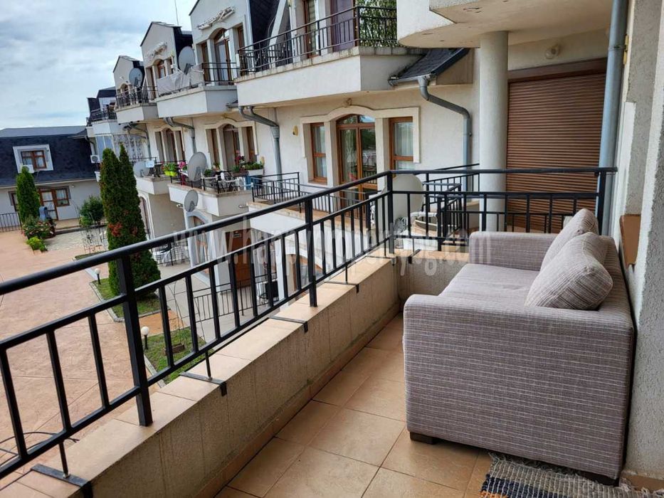 Продава се Тристаен апартамент в с. Кошарица, Област Бургас - 76 кв.м за 994 €/кв.м - Снимка #3