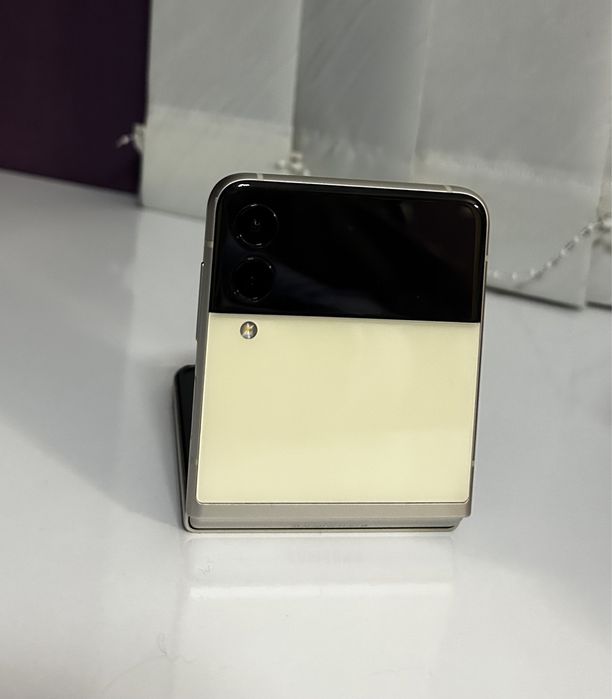 Samsung Galaxy Z Flip 3, 256GB
