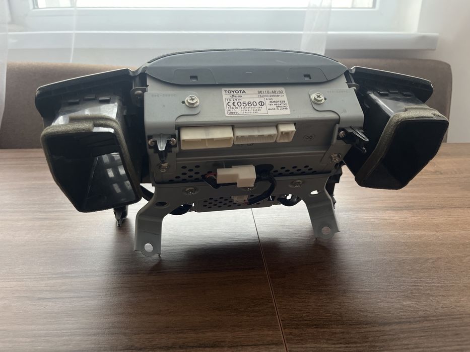 оригинальная magnitola на LEXUS RX