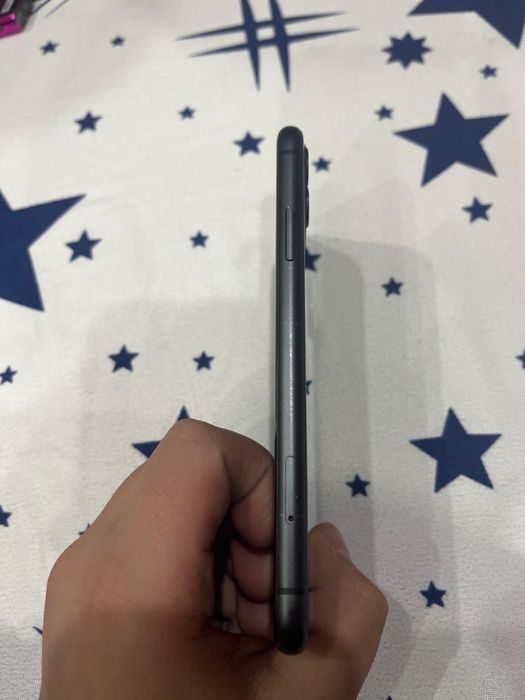 Vand iphone 11 impecabil