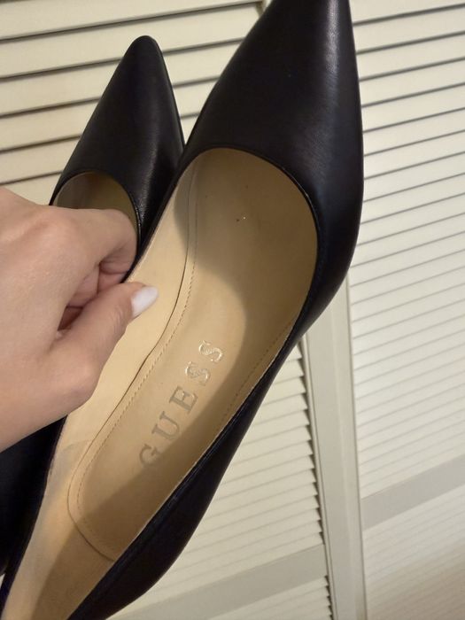Pantofi piele Guess