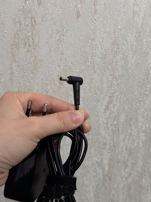 Зарядка Asus для ноутбука