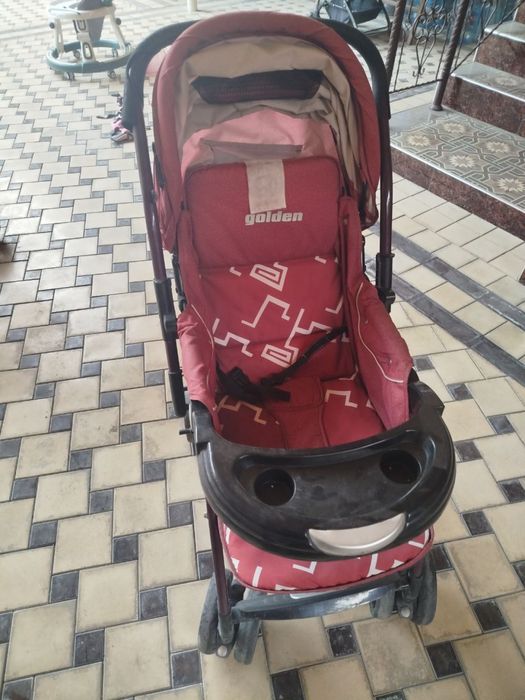 Болалар аравачаси. Ишлатилган, лекин хамма жойи бутун