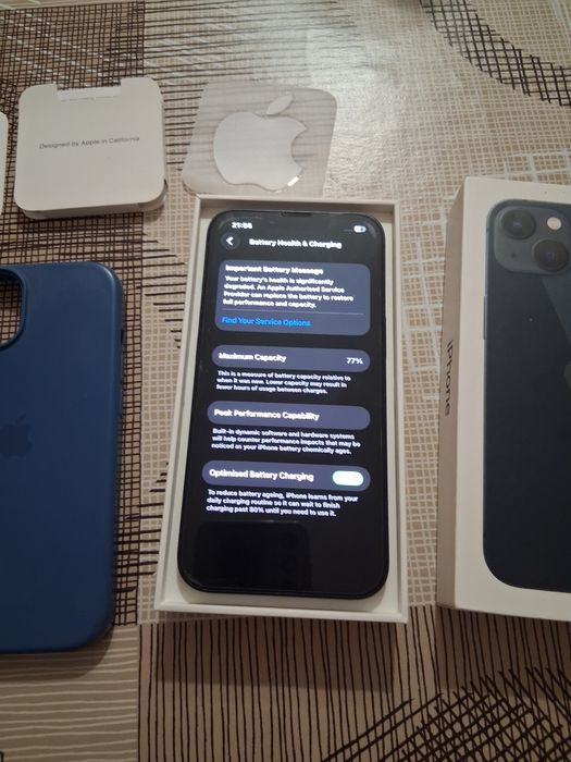 Телефон Iphone 13